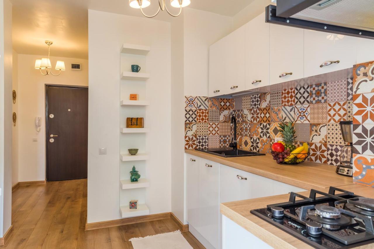Studio T By Mrg Apartments Bucarest Esterno foto