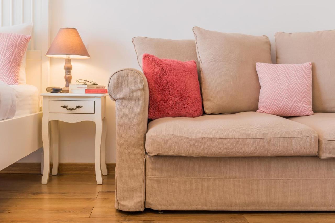 Studio T By Mrg Apartments Bucarest Esterno foto