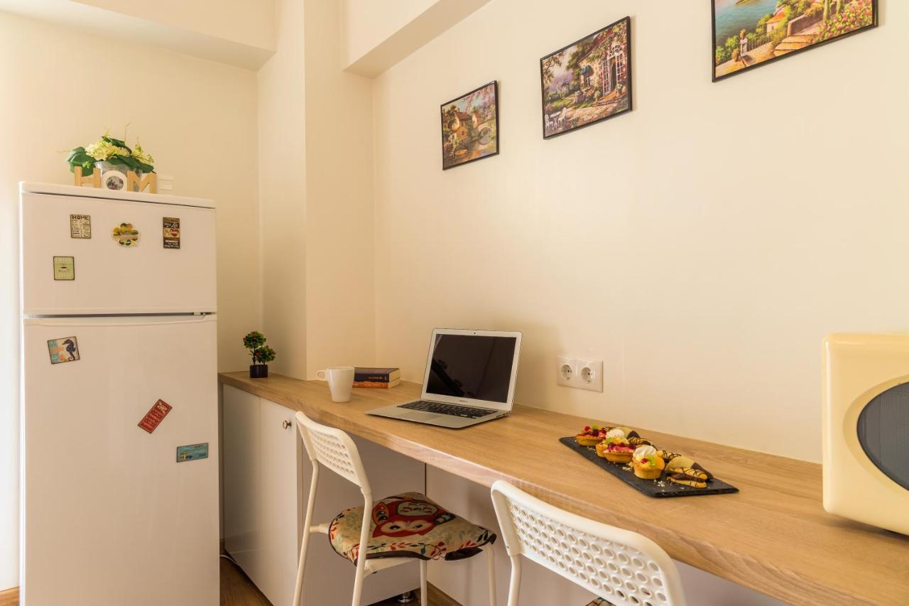 Studio T By Mrg Apartments Bucarest Esterno foto